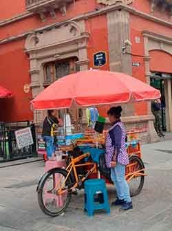 Respeto a los comerciantes pobres de SLP