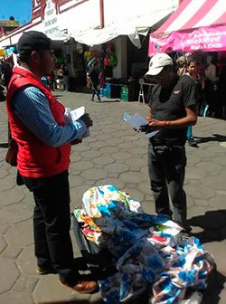 Comerciantes huamantlecos sin apoyo para poder quedarse en casa