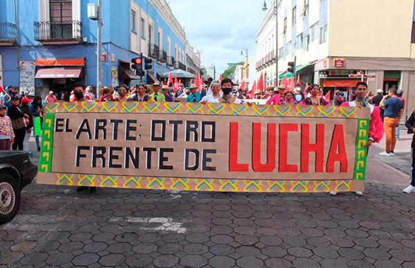 Maestros repudian represión de Barbosa contra artistas antorchistas