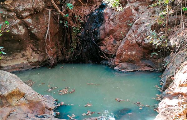 Sufre comunidad de Tepic crisis de agua por sequÝa de manantial