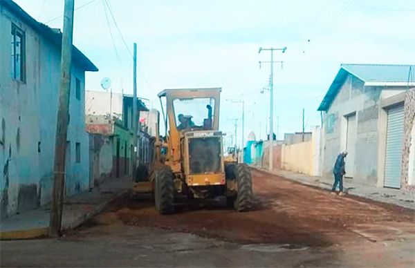 Reporta alcalde de Villa de Ramos avance en nueva pavimentación