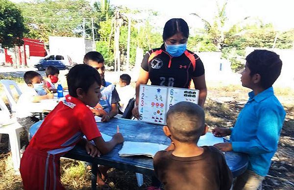 Imparten antorchistas clases de regularización para prevenir abandono escolar