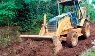 Realizan faenas para materializar obra de un andador