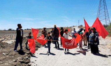 Rehabilitan caminos en comunidades de Irapuato