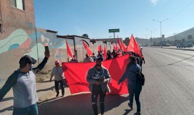 Familias tijuanenses exigen al gobernador Jaime Bonilla cumpla con viviendas prometidas