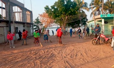 Antorcha entrega apoyo de Empleo Temporal para pescadores