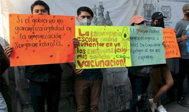 Con cadena Humana FNERRR exige vacunación de estudiantes.