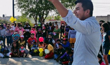 Festejan día del niño en Santa Catarina