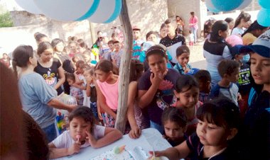 Festejan a niños en Lagos de Moreno