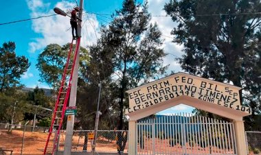 Logra Antorcha luminarias para San Bernardino Chalchihuapan