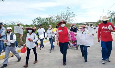 Recibe El Ranchito a candidata de la coalición