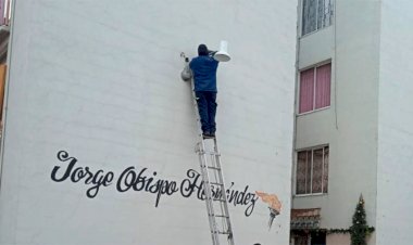 Antorcha logra luminarias para unidad ACM de Azcapotzalco