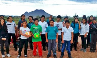 Estudiantes de Chihuahua van a marcha contra regreso a clases sin vacuna