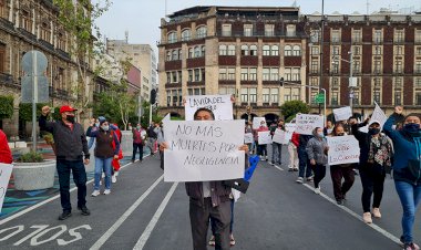 30 mil usuarios en CDMX exigen transporte seguro a AMLO