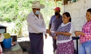 Visita Marcos Solís comunidades solicitando el voto para el PRI