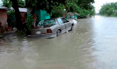 Temen por inundaciones en la colonia de Mante