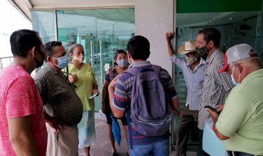 Habitantes de Mandinga, 5 días sin luz eléctrica 