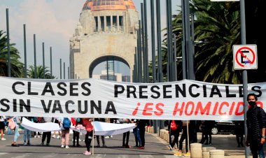 Exigen que se vacunen a todos los alumnos y maestros