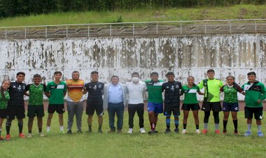 Finaliza curso de capacitación de metodología del fútbol