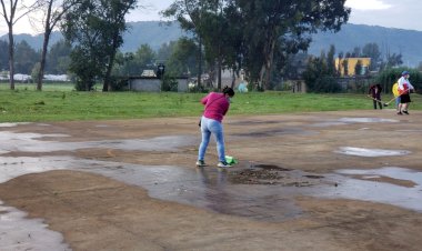 Escuelas antorchistas incrementan faenas debido a retorno a clases en modo híbrido 