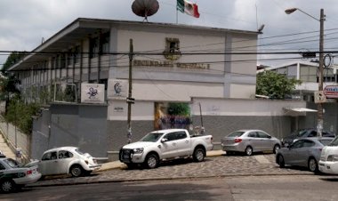 SEV no atiende denuncias de padres, los obligan al modelo presencial de clases