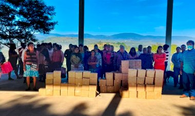 Campesinos antorchistas de Chilapa de Álvarez reciben despensas