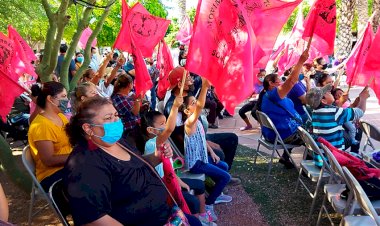 Entregan antorchistas pliego petitorio a alcalde de Hermosillo