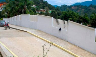 Inauguran tres obras en Totutla