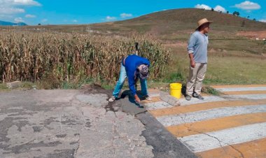 En San Felipe del Progreso los transportistas “toman las calles”