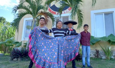 Jóvenes bacalarenses promueven el arte y la cultura