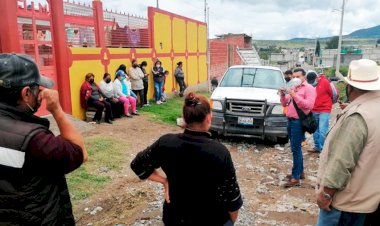 Arreglan calles en Cañada Morelos