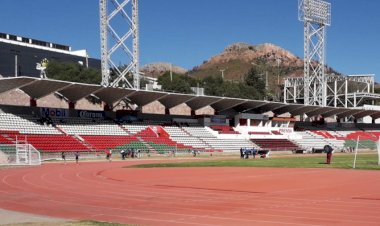 Destacan estudiantes de COBAEZ en competencias de atletismo