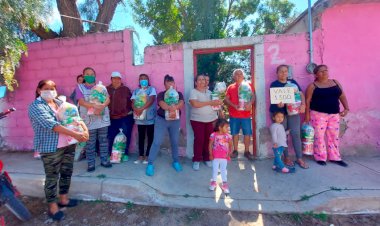 Entregan apoyo alimenticio a habitantes de Asientos