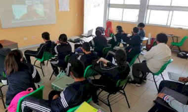 Estudiantes de Aguascalientes participan en conferencia nacional