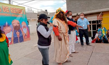 Antorcha festeja Día de Reyes en Ecatepec; entrega de juguetes