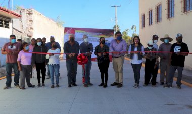 Ayuntamiento mejora urbanización en Tepexi