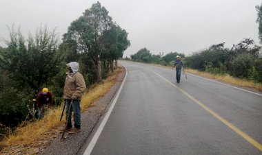 Ayuntamiento de Armadillo sanea carreteras para seguridad de automovilistas 