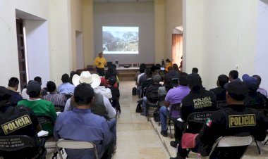 Seguridad municipal y protección civil reciben capacitación para combatir incendios forestales