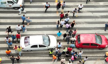 Antorchistas denuncian falta de señalética vial en colonia Benito Juárez