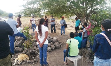 Integrantes del proyecto de Palma Amarilla celebran asamblea