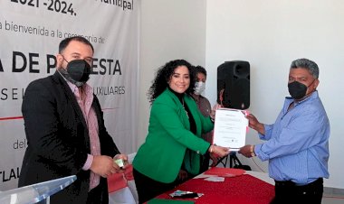 Recibe antorchista nombramiento en Petlalcingo