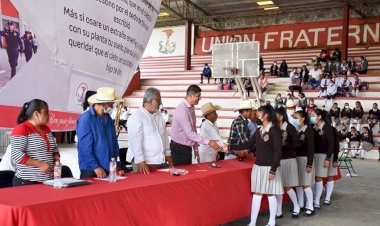 Realizan concurso de escoltas en Huitzilan 