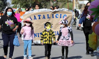 Con éxito el primer desfile de primavera del IESIZ en San Pedro