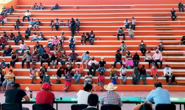 Tecomatlán retoma reuniones mensuales con plenistas