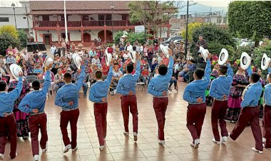 Con festejos a las madres, Antorcha reafirma su lucha popular