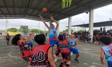 Inaugura Antorcha Copa de Basquetbol en el puerto de Veracruz