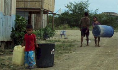 Pensando en todo, menos en los problemas del pueblo