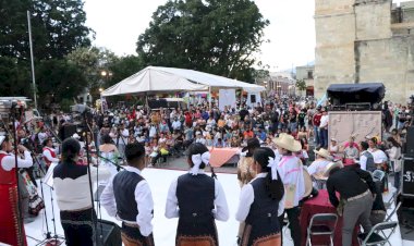 Con la voz del “Hijo del pueblo” invitan al VI Concurso de Folclor Internacional