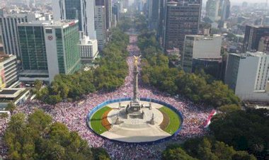 La marcha en defensa del INE