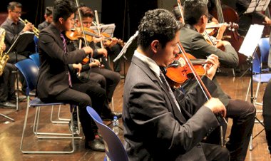 Dos grandes músicos y los niños de Tecomatlán 